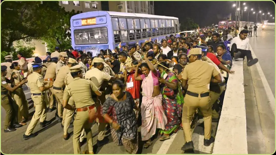 Chennai Corporation workers protest: சென்னை தூய்மைப் பணியாளர்களின் கண்ணீர் கதை